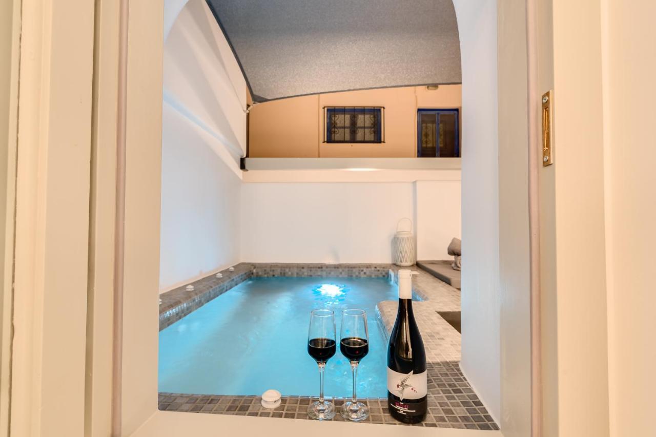 Tiara Suites Santorini Fira  Eksteriør bilde