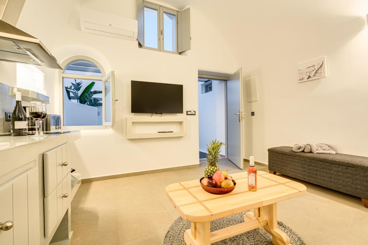 Tiara Suites Santorini Fira  Eksteriør bilde