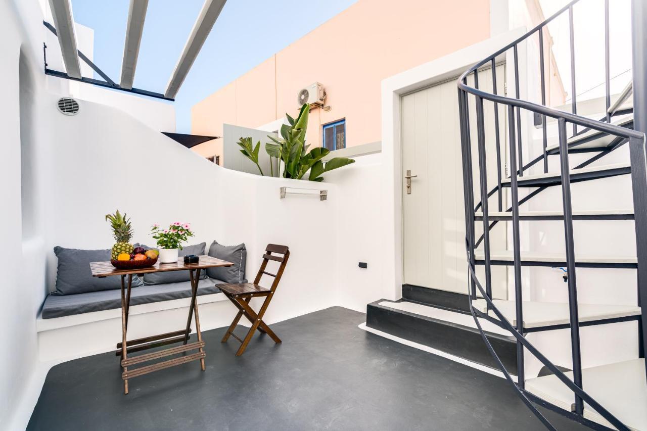 Tiara Suites Santorini Fira  Eksteriør bilde