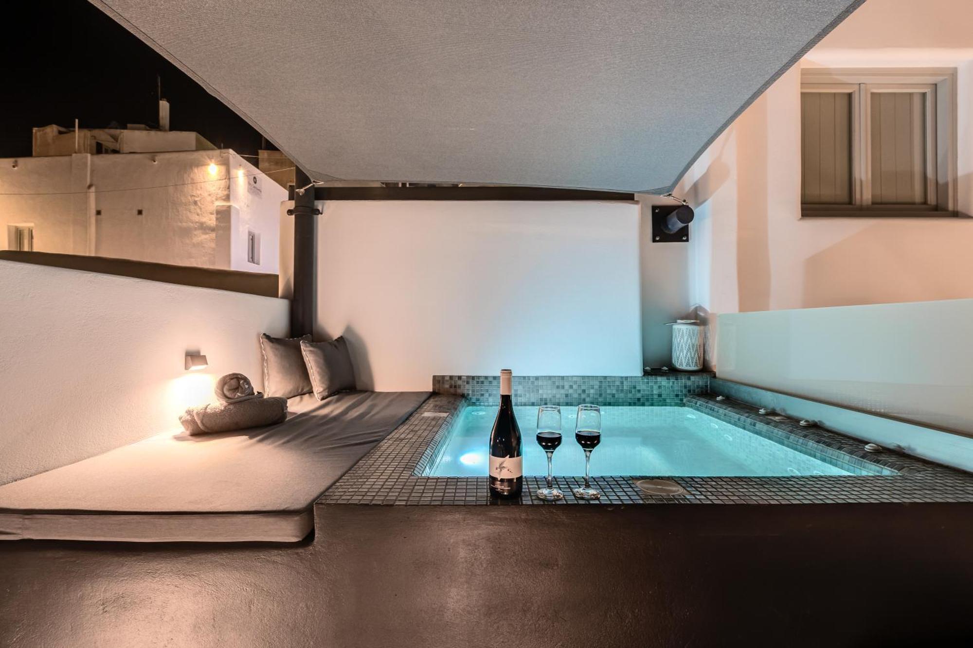 Tiara Suites Santorini Fira  Eksteriør bilde