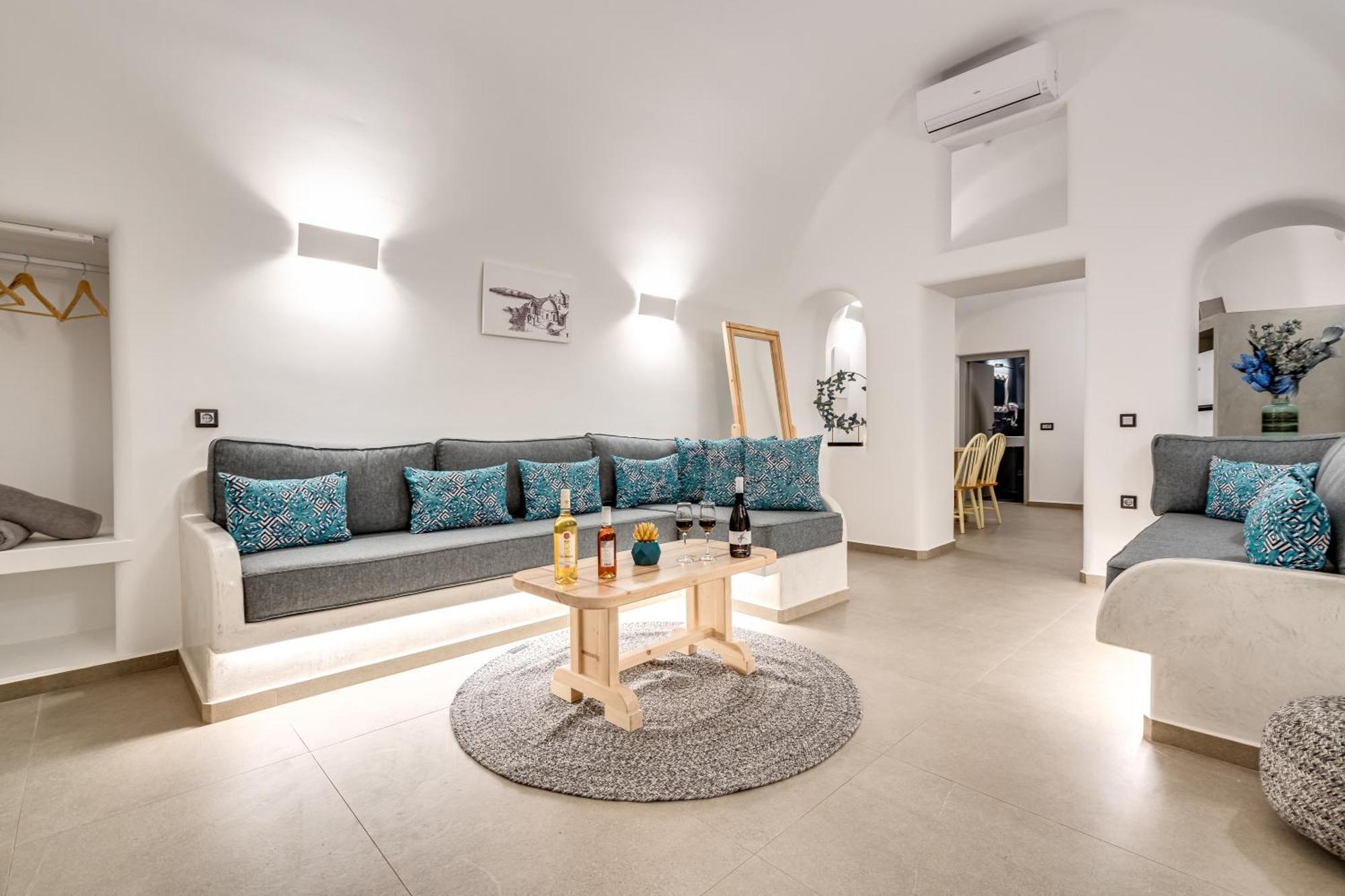 Tiara Suites Santorini Fira  Eksteriør bilde